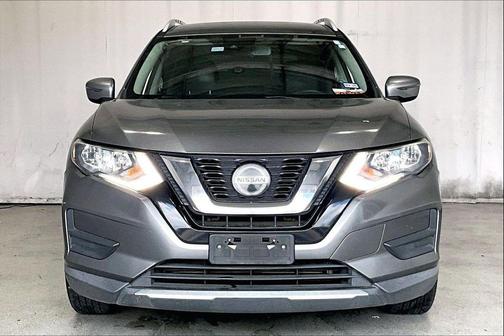 Gun Metallic 2019 Nissan Rogue SV