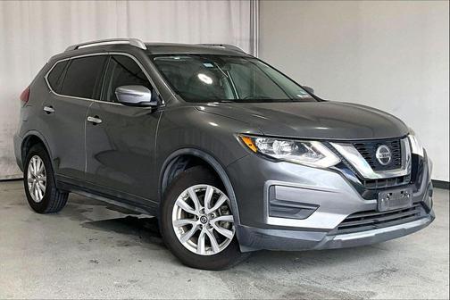 Gun Metallic 2019 Nissan Rogue SV