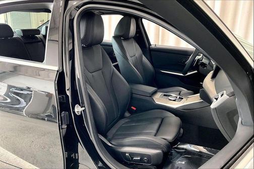 Black Sapphire Metallic 2025 BMW 330 i