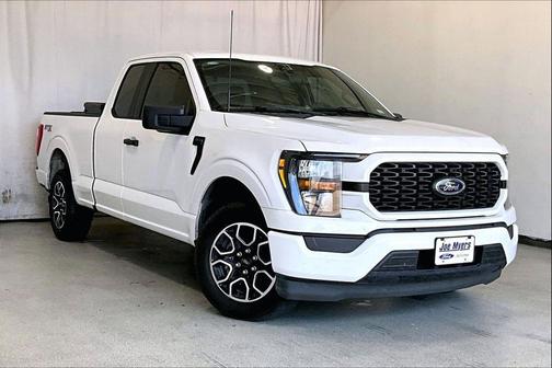 Oxford White 2023 Ford F-150 XL