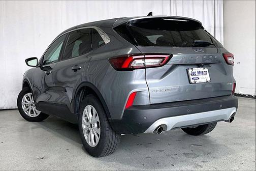 Carbonized Gray Metallic 2024 Ford Escape Active