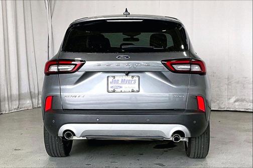 Carbonized Gray Metallic 2024 Ford Escape Active