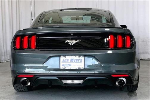 2016 Ford Mustang EcoBoost Premium