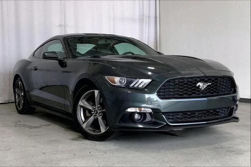 2016 Ford Mustang EcoBoost Premium
