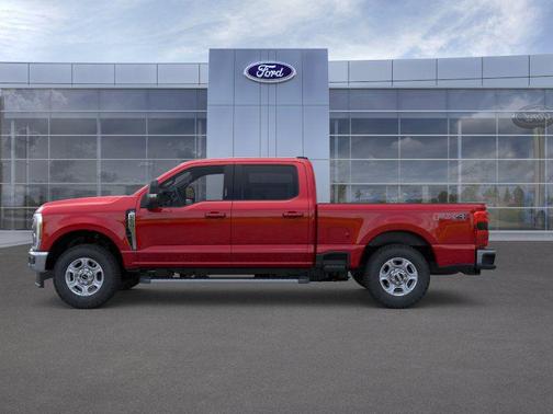 Ruby Red Metallic Tinted Clearcoat 2026 Ford F-250 XLT