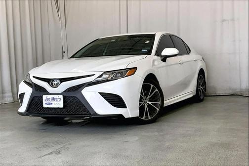 2019 Toyota Camry SE