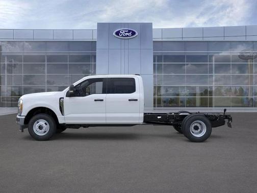 2025 Ford F-350 XLT