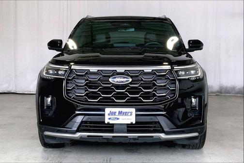 Agate Black Metallic 2025 Ford Explorer Platinum