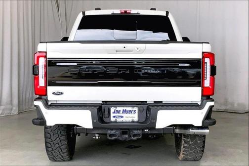 2025 Ford F-250 Platinum