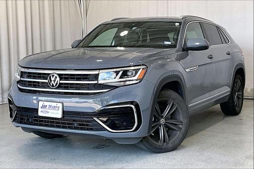 Gray 2022 Volkswagen Atlas Cross Sport 2.0T SEL