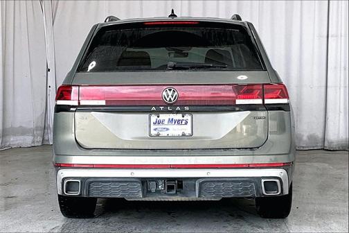 2024 Volkswagen Atlas 2.0T SE w/Technology 4MOTION