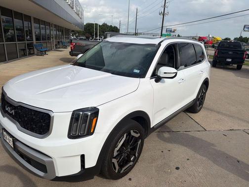 Glacial White Pearl 2025 Kia Telluride EX