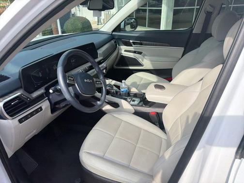 Glacial White Pearl 2025 Kia Telluride EX