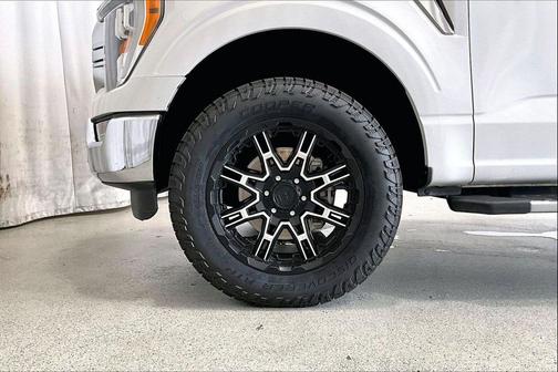 Oxford White 2021 Ford F-150 XLT