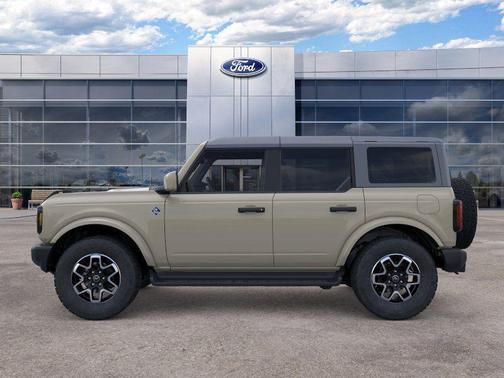 Desert Sand 2026 Ford Bronco Outer Banks