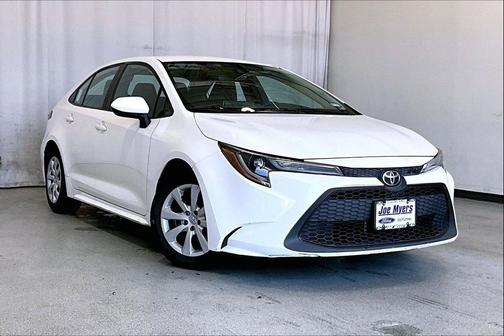 Super White 2021 Toyota Corolla LE