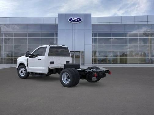 2025 Ford F-350 XL