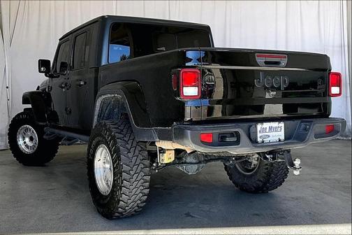 2023 Jeep Gladiator Willys 4x4