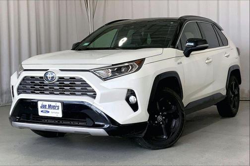 Blizzard Pearl 2019 Toyota RAV4 Hybrid SE