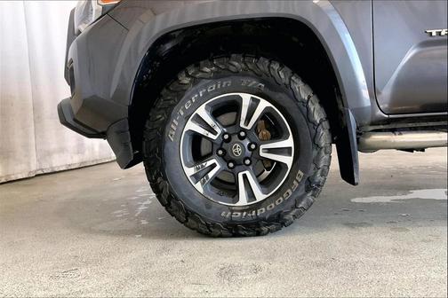 2016 Toyota Tacoma TRD Sport