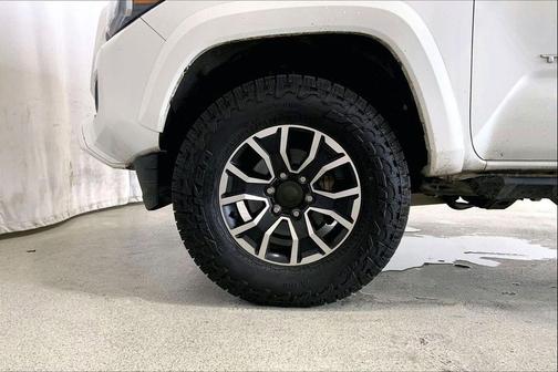 Ice Cap 2023 Toyota Tacoma TRD Sport