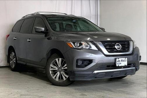 2019 Nissan Pathfinder S