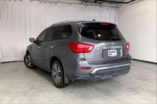 2019 Nissan Pathfinder S
