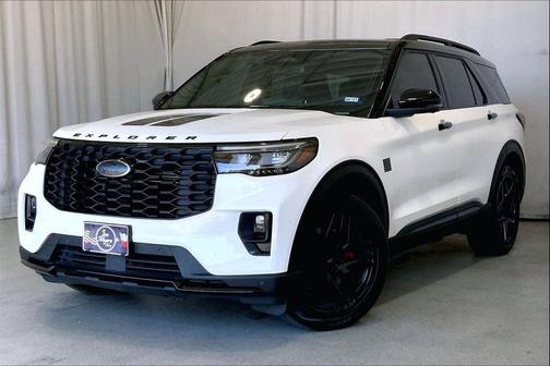 Star White Metallic Tri-Coat 2025 Ford Explorer ST