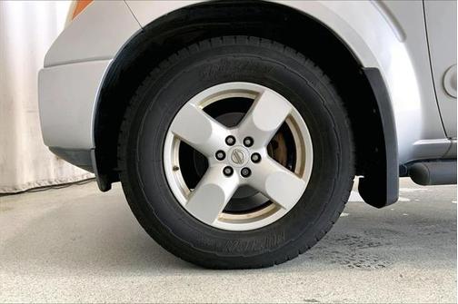 2008 Nissan Frontier LE Crew Cab