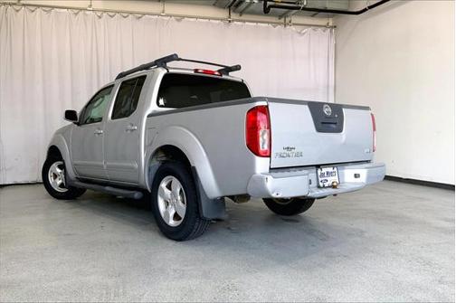2008 Nissan Frontier LE Crew Cab