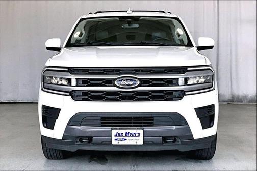Star White Metallic Tri-Coat 2022 Ford Expedition Max XLT