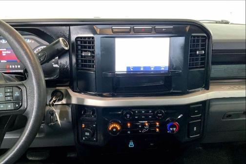 Oxford White 2024 Ford F-250 XL
