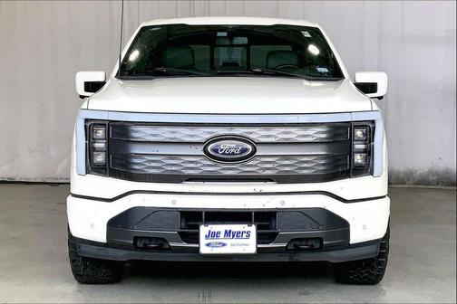 Star White Metallic Tri-Coat 2023 Ford F-150 Lightning LARIAT