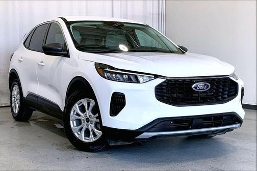 Oxford White 2023 Ford Escape Active