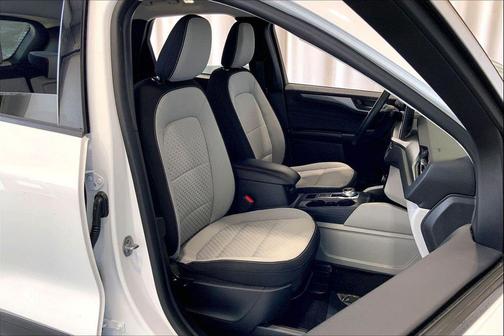 Oxford White 2023 Ford Escape Active