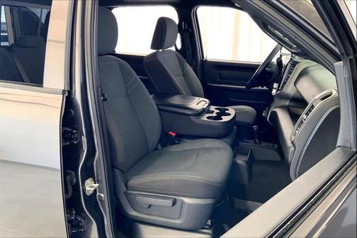 2024 RAM 2500 Tradesman Crew Cab 4x4 6'4' Box