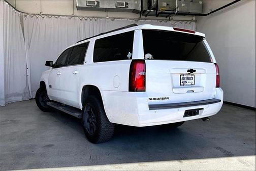 2019 Chevrolet Suburban LT