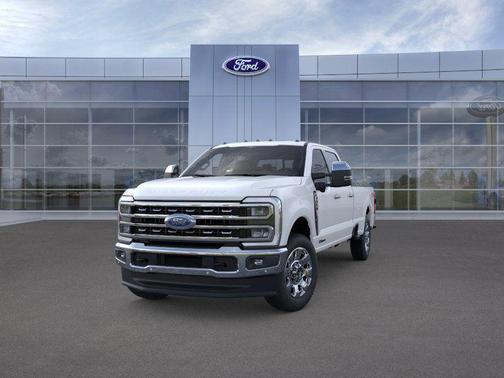 Star White Metallic Tri-Coat 2026 Ford F-350 Lariat