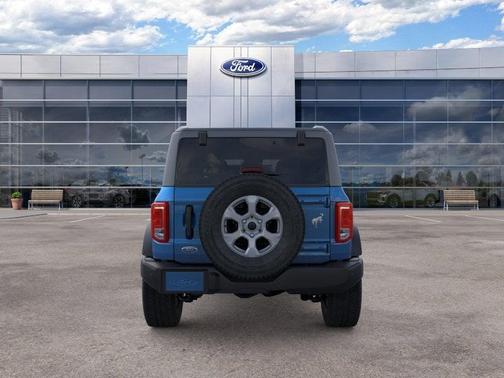 Velocity Blue Metallic 2026 Ford Bronco Big Bend