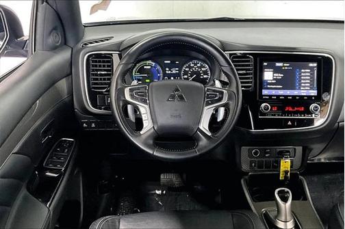 2022 Mitsubishi Outlander PHEV SEL
