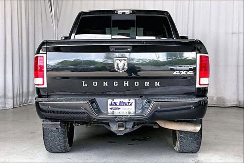 Brilliant Black Crystal Pearlcoat 2018 RAM 2500 Longhorn