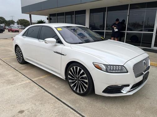2017 Lincoln Continental Black Label
