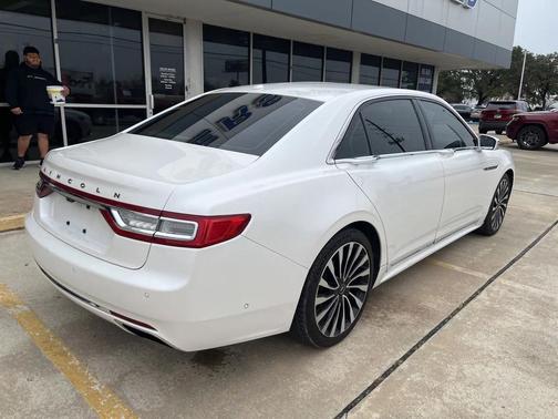 2017 Lincoln Continental Black Label
