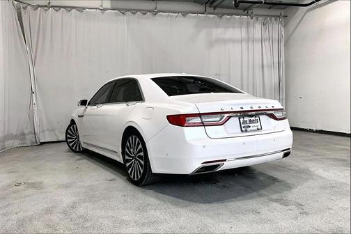 2017 Lincoln Continental Black Label