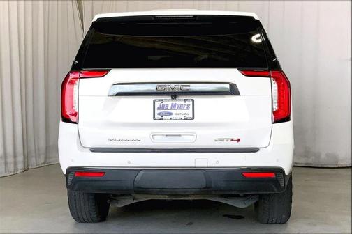 2023 GMC Yukon 4WD AT4