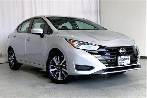 2023 Nissan Versa 1.6 SV