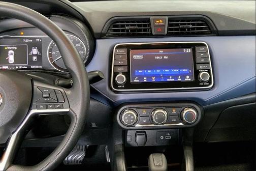 2023 Nissan Versa 1.6 SV