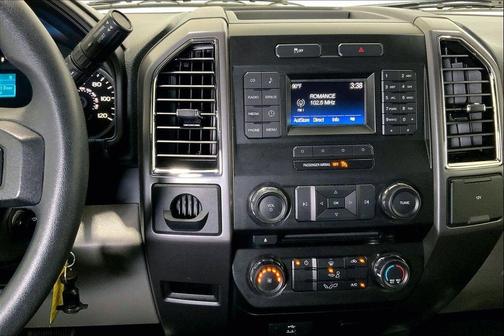 Oxford White 2016 Ford F-150 XLT