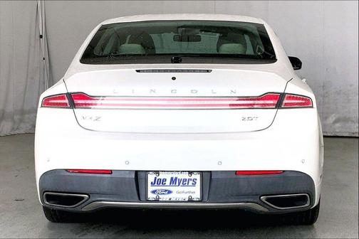 White Platinum Metallic Tri-Coat 2017 Lincoln MKZ Base