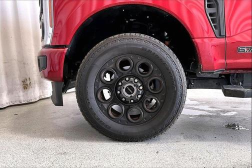 Ruby Red Metallic Tinted Clearcoat 2025 Ford F-250 Lariat